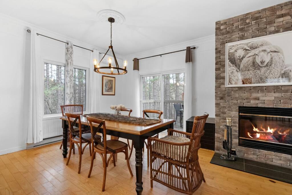 Le Champetre Tremblant 2Bdrs Condo W Fireplace Mont-Tremblant Zewnętrze zdjęcie
